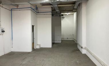 ARRIENDO  Local comercial de 102,38 m2, Metro Vicuña Mackenna, La Florida