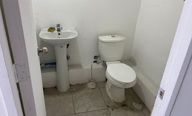 ARRIENDO  Local comercial de 102,38 m2, Metro Vicuña Mackenna, La Florida