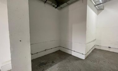 ARRIENDO  Local comercial de 102,38 m2, Metro Vicuña Mackenna, La Florida
