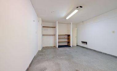 DEPOSITO Y OFICINAS - PH DE 3 DORMITORIOS - TERRAZA - COCHERAS - REPUBLICA DE LA SEXTA