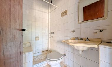 DEPOSITO Y OFICINAS - PH DE 3 DORMITORIOS - TERRAZA - COCHERAS - REPUBLICA DE LA SEXTA