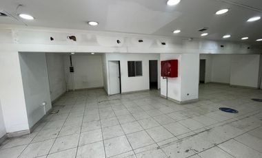 ARRIENDO  Local comercial de 124,09 m2, Metro Vicuña Mackenna, La Florida
