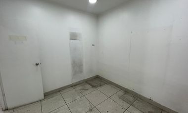 ARRIENDO  Local comercial de 124,09 m2, Metro Vicuña Mackenna, La Florida
