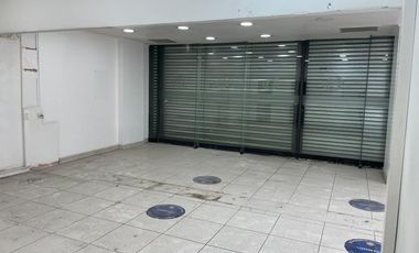 ARRIENDO  Local comercial de 124,09 m2, Metro Vicuña Mackenna, La Florida
