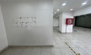 ARRIENDO  Local comercial de 124,09 m2, Metro Vicuña Mackenna, La Florida