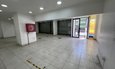 ARRIENDO  Local comercial de 124,09 m2, Metro Vicuña Mackenna, La Florida