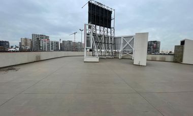 ARRIENDO  Local comercial de 1.690 m2 en 3 pisos, Metro V. Mackenna