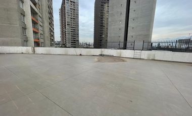 ARRIENDO  Local comercial de 1.690 m2 en 3 pisos, Metro V. Mackenna