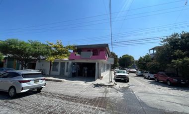 SE VENDE CASA EXCELENTE PARA NEGOCIO COMERCIAL POR SU UBICACION  CALLE CENTRAL SUR