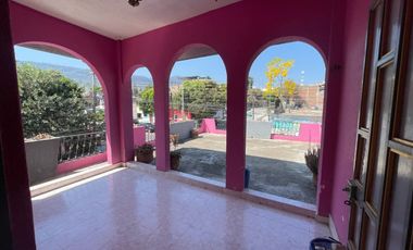 SE VENDE CASA EXCELENTE PARA NEGOCIO COMERCIAL POR SU UBICACION  CALLE CENTRAL SUR