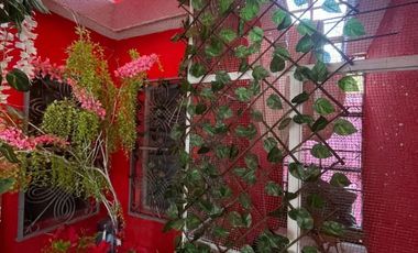 CASA EN VENTA EN ESQUINA EN CALLE CENTRAL SUR IDEAL PARA NEGOCIO COMERCIAL