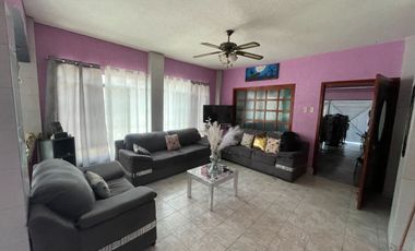 CASA EN VENTA EN ESQUINA EN CALLE CENTRAL SUR IDEAL PARA NEGOCIO COMERCIAL