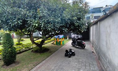 Venta de Casa un solo andar con Amplio Terreno, Sector La Pampa, Ecuador