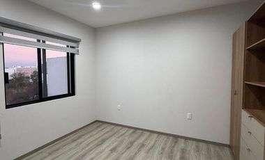 En RENTA hermosa casa de DISEÑO ÚNICO en Jade Sur Zibatá