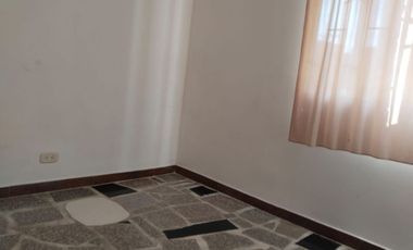COMODO APARTAMENTO EN ARRIENDO