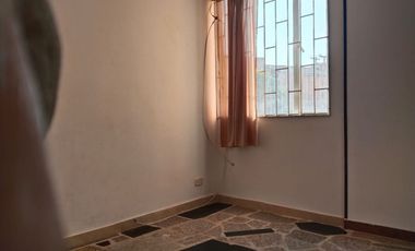 COMODO APARTAMENTO EN ARRIENDO