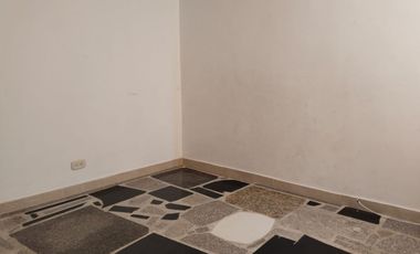 COMODO APARTAMENTO EN ARRIENDO