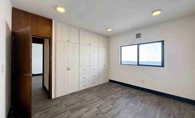 Hermosa Casa en Renta en Cerrada | Amplios Espacios y Excelente Ubicación