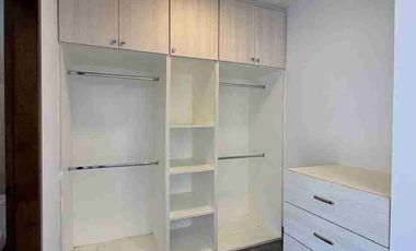 Hermosa Casa en Renta en Cerrada | Amplios Espacios y Excelente Ubicación