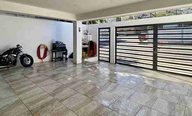 Hermosa Casa en Renta en Cerrada | Amplios Espacios y Excelente Ubicación