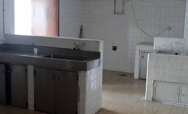 Edificio frente al Río Cali: Ideal para Hotel Boutique o Airbnb – Zona Centenario.