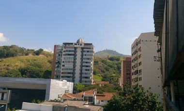 Edificio frente al Río Cali: Ideal para Hotel Boutique o Airbnb – Zona Centenario.