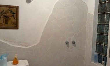 Casa con taller de artista en Santa María Ahuacatitlan, Cuernavaca