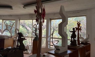 Casa con taller de artista en Santa María Ahuacatitlan, Cuernavaca