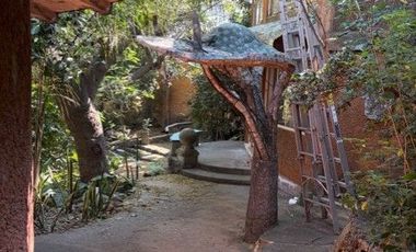Casa con taller de artista en Santa María Ahuacatitlan, Cuernavaca