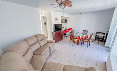 CASA EN ESQUINA CON ALBERCA EN FRACCIONAMIENTO LAS PALMAS, XOCHITEPEC MORELOS.