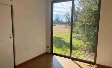 Venta Casa en Parcela 225 mts 6200 terreno de 4 dorm2Bañ Paine