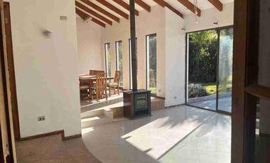 Venta Casa en Parcela 225 mts 6200 terreno de 4 dorm2Bañ Paine