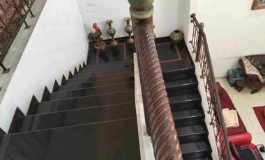 Batununggal indah, Rumah modern 2 lt, DIJUAL, bonus furniture, akses tol dekat, strategis dekat area Komersil, Cluster, Aman, Bebas Banjir,