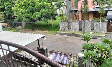 Batununggal indah, Rumah modern 2 lt, DIJUAL, bonus furniture, akses tol dekat, strategis dekat area Komersil, Cluster, Aman, Bebas Banjir,