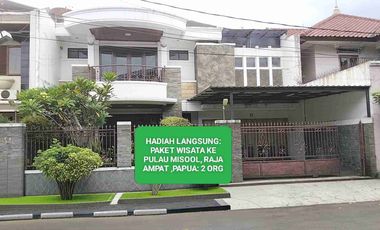 Batununggal indah, Rumah modern 2 lt, DIJUAL, bonus furniture, akses tol dekat, strategis dekat area Komersil, Cluster, Aman, Bebas Banjir,