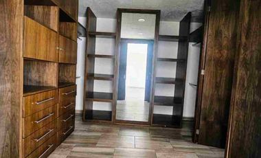 CASA EN RENTA EN LOMAS DE ANGELÓPOLIS OPCIÓN A 4A RECÁMARA