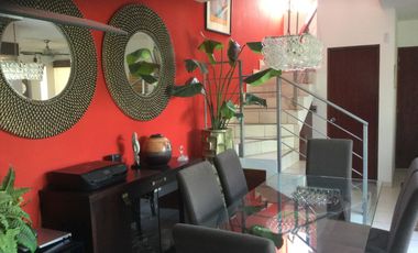 Excelente oportunidad en Las Moras con excedente de terreno