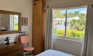 Excelente oportunidad en Las Moras con excedente de terreno