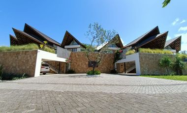 Luxury Ocean View Villa in Kuta Mandalika
