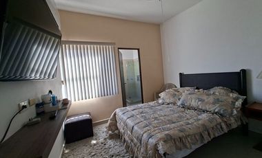 ¡Casa Ampliada en La Primavera! 3 Rec + Estudio + Oficina.