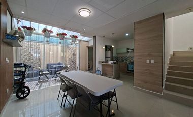 ¡Casa Ampliada en La Primavera! 3 Rec + Estudio + Oficina.