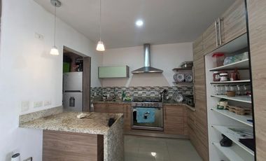 ¡Casa Ampliada en La Primavera! 3 Rec + Estudio + Oficina.