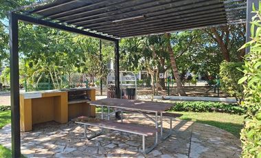 ¡Casa Ampliada en La Primavera! 3 Rec + Estudio + Oficina.