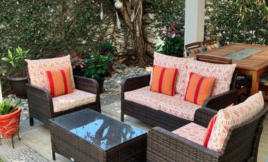 Excelente oportunidad en Las Moras con excedente de terreno