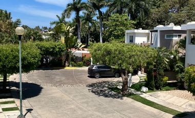 Excelente oportunidad en Las Moras con excedente de terreno