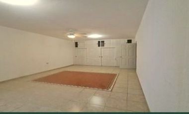 SE VENDE CASA EN: DE LOS GOBERNADORES, FRACCIONAMIENTO LOS GIRASOLES, CHILPANCINGO DE LOS BRAVO, GUERRERO.