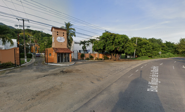 GRAN REMATE!!! Hermosa casa en fraccionamiento. Blvd. Miguel de la Madrid 1232, Real del Country, 28868 Manzanillo, Col.