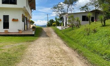 LOTE CONJUNTO CERRADO EN MONIQUIRA BOYACA