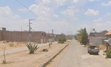 MFS (EMB) CASA EN VENTA DE CONTADO EN LAS MORAS JALISCO