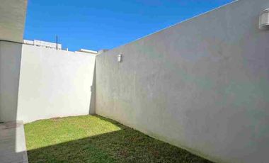 SUPER PRECIO DE OPORTUNIDAD  CASA EN VENTA EN LOMAS CON RECÁMARA EN PLANTA BAJA.